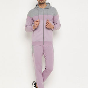 Ensemble de survêtement sport et lifestyle avec tissu doux et ajustement flexible pour un confort quotidien - Product Image 3