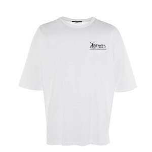 Camiseta Oversize Transpirable de Moda Urbana, Cómoda y de Gran Venta, Fabricada en Fábrica - Product Image 1