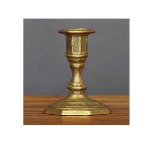 Bougeoir en laiton royal Bougeoir en laiton massif lourd Bougeoir en laiton moderne pour cadeau et décoration intérieure - Product Image 1