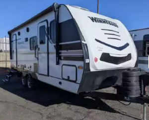 Nouvelle arrivée : Caravane de voyage Winnebago Minnie Winnies Super Discover, économique pour les voyages en camping-car - Product Image 4