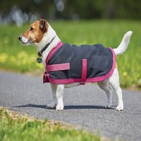 Manteaux chauds pour chiens : Découvrez notre gamme de manteaux pour chiens de petite, moyenne et grande taille, imperméables et réfléchissants – Fabricant indien de tapis pour animaux de compagnie.