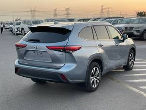 Toyota Highlander XLE Hybrid SUV 2.5L del 2021 usata, fari a LED, 5 posti, climatizzatore automatico, guida a sinistra |   Pronto per l'esportazione - Product Image 5