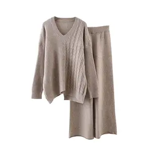 Ropa de mujer personalizada para mujer, suéter en blanco y conjunto de punto inferior, conjunto de punto de alta calidad para mujer - Product Image 1