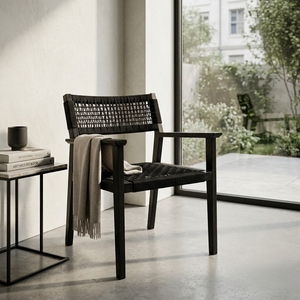 Fauteuil d'appoint en bois massif noir avec accoudoirs en corde tressée, couleur anthracite, pour extérieur, patio, jardin, design artistique et décoratif - Product Image 3