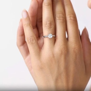 6.50mm Lab Créé Bague de Fiançailles en Diamant en Or Blanc 14K F Couleur VS1 Clarté Mariages Cadeaux Lab Grown Bijoux Fabrication de Bijoux - Product Image 1