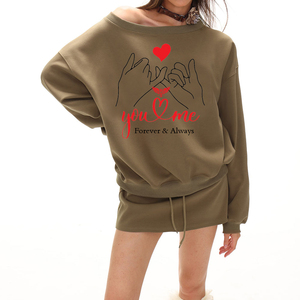 เสื้อสเวตเชิ้ตผ้าฟลีซคอกลมพิมพ์ลายโลโก้รูปหัวใจแบบกำหนดเองสำหรับผู้หญิง ผ้าฝ้าย 100% - Product Image 1