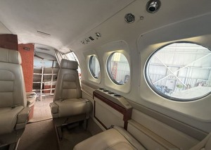 Beechcraft King Air C90B d'occasion de 1998, origine américaine - Product Image 6