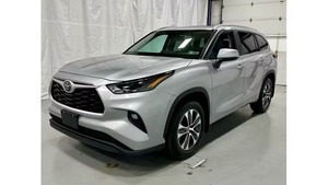 Toyota Highlander XLE 2024, SUV 4 Puertas, Tracción en las Cuatro Ruedas, Certificado, Limpio y en Buen Estado, Volante a la Derecha/Izquierda, Caja de Cambios Automática, Tapicería de Cuero Oscuro - Product Image 6