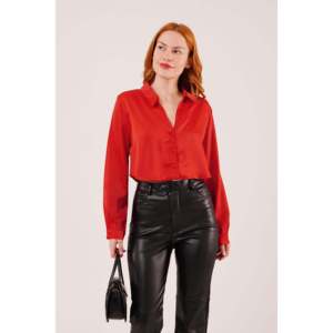 Lustrin Women's <b>Red</b> Satin Crop <b>Blouse</b> Shirt, Elegant Short Sleeve Top for Wholesale, Stylish Polyester Elastane Fabric - Product Image 2