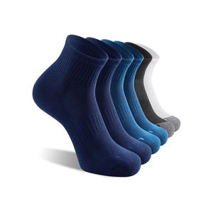 Chaussettes de sport antidérapantes Technologie de bande en silicone Spandex Nylon Coton Pour un maintien sécurisé en place Pendant l'activité - Product Image 1