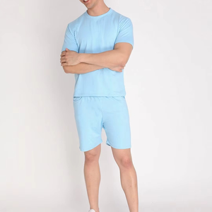 Ensemble 2 pièces pour homme avec logo personnalisé : chemise boutonnée en maille gaufrée et short - Product Image 4