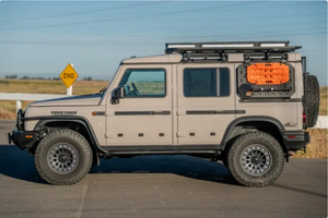 Vehículo Usado a Precio Accesible - Volante a la Izquierda |   2024 INEOSSS GRENADIERRRSS FIELDMASTERRRSS EDITIONNNSSS - Product Image 2