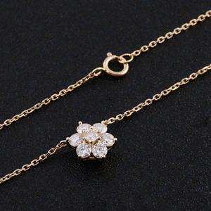 Collier pendentif diamant délicat minimal forme florale coupe ronde goujon Moissanite cadeau d'anniversaire pour les femmes - Product Image 2
