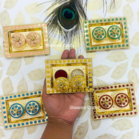 Fabriqué à la main Designer Kumkum et Chawal Plaqué Or Pierre Travail Thali Multipattern Thali pour Mariage, Haldi, Mehndi, Puja Favor