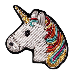 Meilleure qualité nouveau Design broches en fil de métal en gros broches en fil de métal à bas prix belle broche de cheval de mode #00701 - Product Image 1