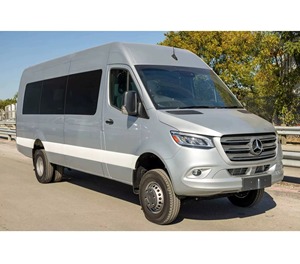 Mercedes-Benz Sprinter 3500XD 2023, Certificado, Limpio y Poco Usado, Midwest Automotive Design Luxe Cruiser, Tracción en las Cuatro Ruedas, Diésel, Volante a la Izquierda - Product Image 1