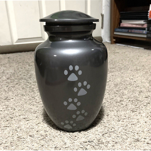 Nouvelles urnes funéraires en métal de Style européen pour les cendres humaines adultes stockage souvenir urnes de crémation empreinte de patte or gravé meilleure qualité - Product Image 4