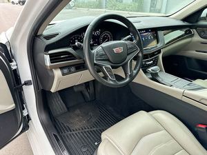 Cadillac CT6 3.6L Luxury AWD 2018 d'occasion avec moteur turbo prêt à être expédié, sièges en cuir, intérieur foncé, pneus R18, conduite à gauche - Product Image 3