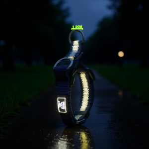 Collier pour animaux de compagnie bicolore avec bandes réfléchissantes pour les promenades en extérieur et la visibilité - Product Image 3