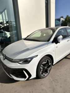 รถยนต์มือสองปี 2025 เครื่องยนต์เบนซิน พวงมาลัยซ้าย 5 ที่นั่ง รถแฮทช์แบ็กสปอร์ต เกียร์ DCT 1.5T 160 แรงม้า เครื่องยนต์ L4 พร้อมหลังคาซันรูฟ และเกียร์อัตโนมัติ - Product Image 3