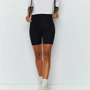 Venta al por mayor Mujeres GYM Shorts Yoga Dance Short Athletic Running Fitness Blank Plain Gym Shorts Fitness Scrunch Biker Short - Product Image 3