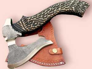 Venta al por mayor personalizada de alta calidad OEM ODM servicio hecho a mano de acero de alto carbono hacha mango de madera de Fresno y hachas de Funda de cuero fino - Product Image 2