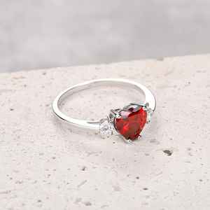 Anillo Ajustable de Plata de Ley 925 con Forma de Corazón, Granate, Circonita Cúbica y Oro Blanco de 14K, Joyería Fina para Mujer - Product Image 2