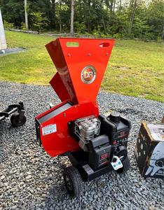 WC375 Wood Chipper Machine with Gear Bearing Gearbox Core Components 8t/h Capacity Easy Operate for Shredding <b>Tree</b> <b>Branches</b> Wood - Product Image 6