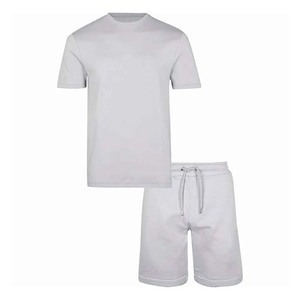 2025 conjuntos de hombre con logotipo personalizado, conjunto corto de etiqueta privada para hombre, ropa de verano, camisas de cuello redondo de algodón de estilo callejero, chándal de dos piezas - Product Image 1