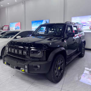 SUV Compacto 2025 Usado, 2.0T Turbo/Aspirado Naturalmente, Caja de Cambios Automática, Asientos de Cuero, Gasolina, Tracción Delantera - Product Image 1