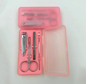 Kit de manucure et pédicure 4 pièces par Zachary Industries - Product Image 4
