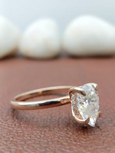 Anillo de compromiso y boda de oro de 14k/18k con diamante solitario de corte pera de 1ct VVS cultivado en laboratorio para mujer, certificado por IGI - Product Image 3