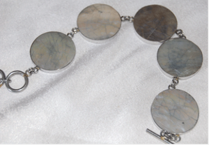 Bracelet en coquillage, art indonésien, acier inoxydable, BIJOUX EN COQUILLAGE, artistique, d'Indonésie, motif mosaïque, coquillage 30x30mm, bracelet 70mm - Product Image 4