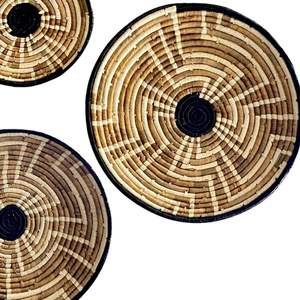 จานตกแต่งผนังทำจากฟางผักตบชวาธรรมชาติ งานฝีมือจากผู้ผลิตที่ได้รับการรับรองจาก Vietrustic เหมาะสำหรับตกแต่งบ้านในวันเกิด - Product Image 4