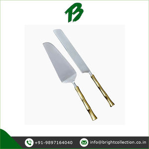 Juego de servicio de pastel con mango de diseño de bambú de latón para restaurantes y hoteles disponible a precio de mercado razonable - Product Image 3