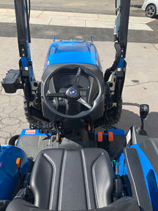 Tracteur LS MT242 H le plus vendu avec chargeur et pelle rétrocaveuse - Product Image 5