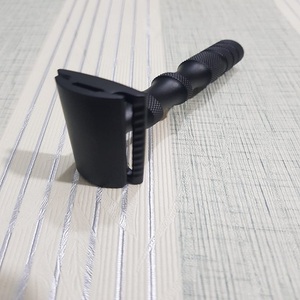 Nouveauté Rasoir de sécurité RTS Tête de rasoir en métal or rose pour le rasage - Product Image 2