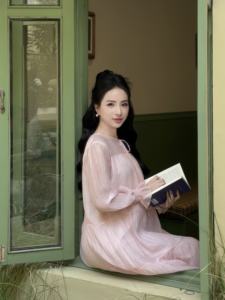 Vestido de Maternidad V1190 de Tela Suave y Transpirable que Absorbe el Sudor, Mangas Cortas y Largo hasta la Rodilla para Mujeres Embarazadas - Product Image 5