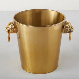 Cubitera de Latón de Lujo con Asa Doble de León, Diseño Impresionante, Acabado Duradero para Fiestas en Casa, Bares, Hoteles y Regalos - Product Image 1