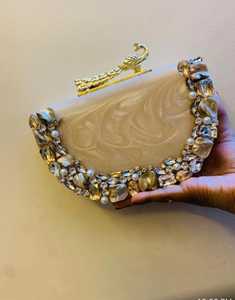 กระเป๋าคลัทช์สะพายไหล่ประดับลูกปัดดีไซน์เนอร์สำหรับผู้หญิงอินเดียกระเป๋าถือสไตล์โบฮีเมียนสำหรับงานปาร์ตี้ตอนเย็น-ขายส่ง - Product Image 6