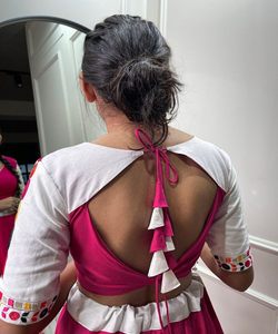 Haga una declaración de moda con nuestra moderna ropa de fiesta lehenga choli, perfecta para ofrecer una amplia gama de Kurtis especiales - Product Image 5