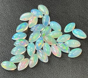 Opale d'Éthiopie Naturelle Marquise 4x8mm Cabochon à Dos Plat-Superbe Qualité Multifice Opale Lâche Marquise Cabochon Pierres Précieuses - Product Image 1