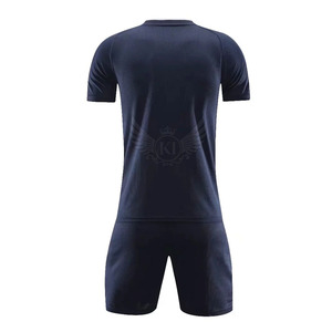 Los uniformes de fútbol unisex más populares, material de poliéster transpirable con diseño de logotipo personalizado para niños y hombres, suministrados por la fábrica - Product Image 2