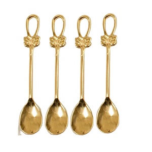 Tùy Chỉnh Thanh Lịch Bow Tie Thiết Kế Xử Lý Vàng Sa Mạc Muỗng Cái Nhìn Mới Nhất Trong Phong Cách Mới Trong Kim Loại Handmade Dao Kéo Muỗng Và Nĩa - Product Image 1