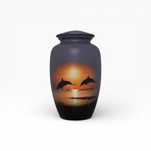 Urna Funeraria Color Atardecer Púrpura con Diseño de Muelle, Acabado de Color Intenso y Aspecto Conmemorativo Tranquilo - Product Image 2