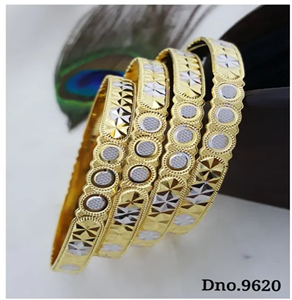 Bracelet en laiton doré pour femmes Bracelets de mode Bracelets de haute qualité pour dames Bracelets de main Prix d'usine - Product Image 2