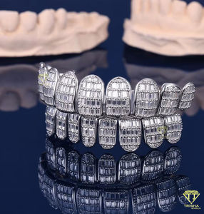 Personnalisé Fit Glacé Grillz Véritable Argent Sterling 925 avec Baguette-Cut VVS Lab Grown Diamond Tester Approuvé - Product Image 3