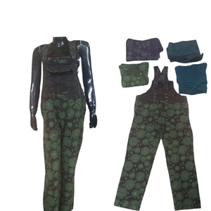 จั๊มสูทผู้หญิงลายดอกไม้ผ้าฝ้ายสไตล์โบฮีเมียนแบบดั้งเดิมสำหรับฤดูร้อน ติดกระดุม แห้งเร็ว ผ้าคุณภาพส่งออก ดีไซน์เนอร์ สำหรับงานปาร์ตี้ - Product Image 1