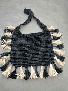 Bolsos de hombro de cordón de algodón de macramé hechos a medida en colores rojo, blanco y azul adecuados para la reventa por tiendas de accesorios de moda - Product Image 2