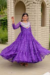 Lanzamiento de Nueva Tela Moderna para Vestido Especial de Navratri, Faux Georgette con Bordado y Trabajo de Espejos Reales para Fiestas - Product Image 2